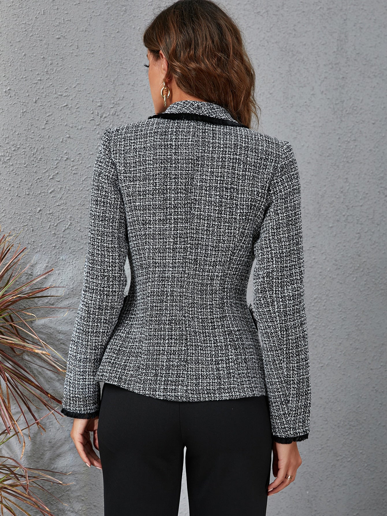 Chic Raffin-a-Raw Trim Double-Breasted Flap Blazer for Effortless Style