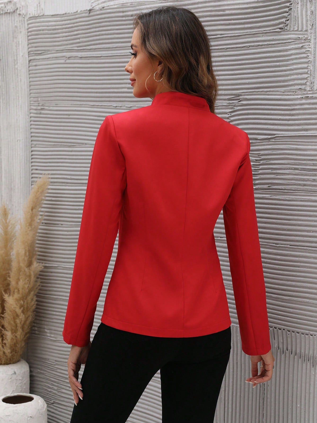 Chic Blazer for Effortless Business Casual Elegance