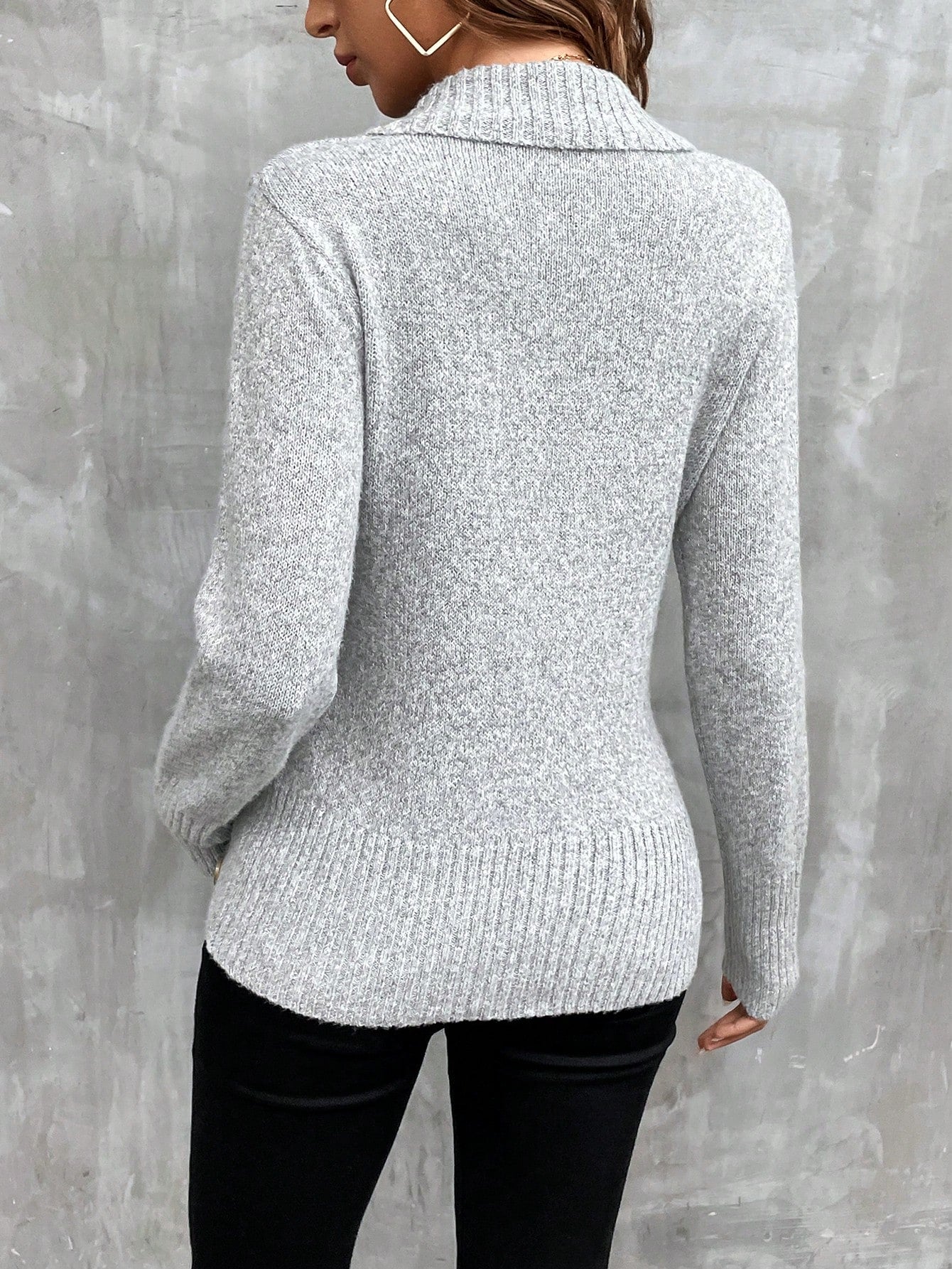 Chic & Cozy: Relaxiva Sweater with Button Details