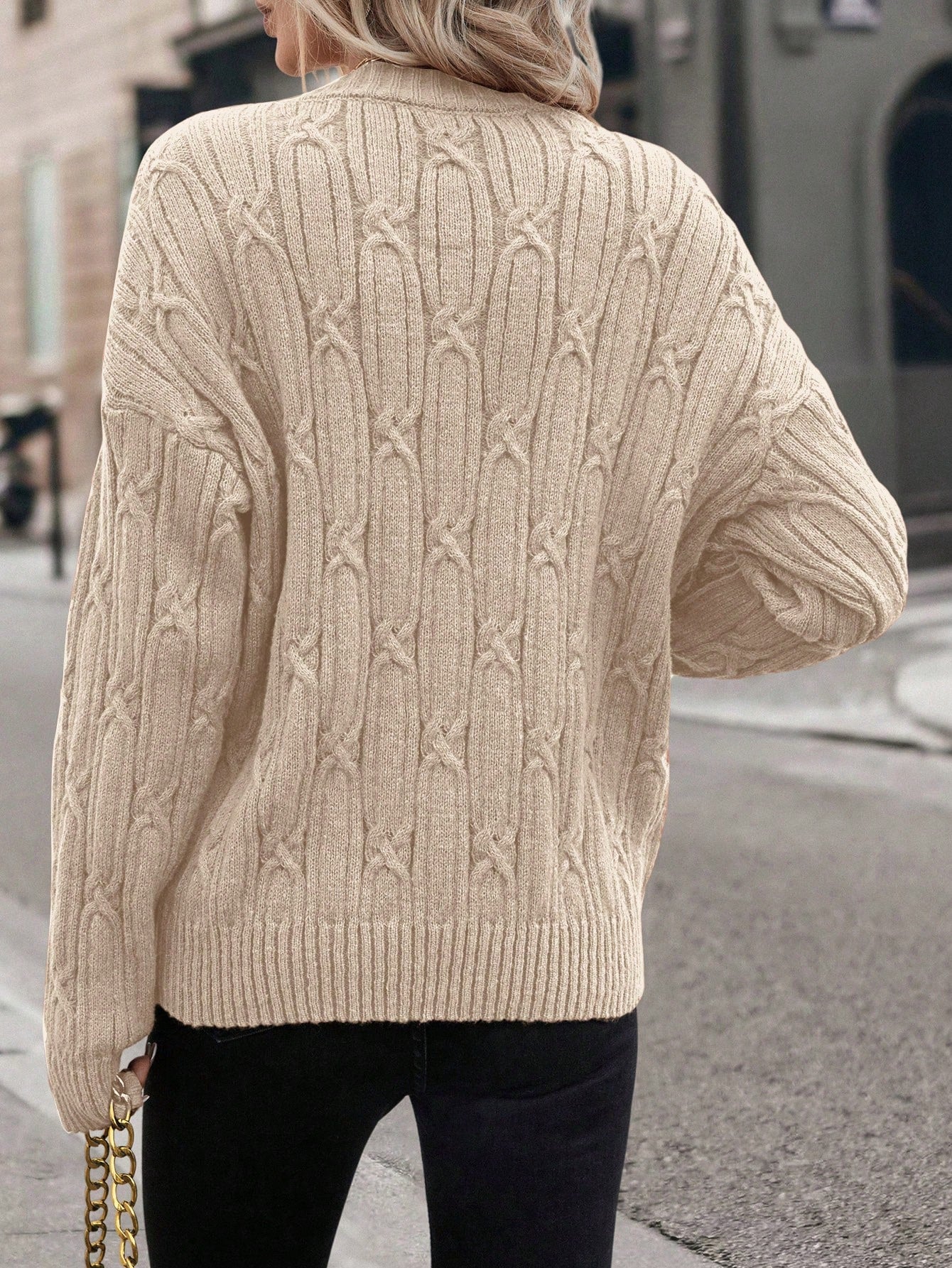 Cozy Chic: LUNE Cable Sweater