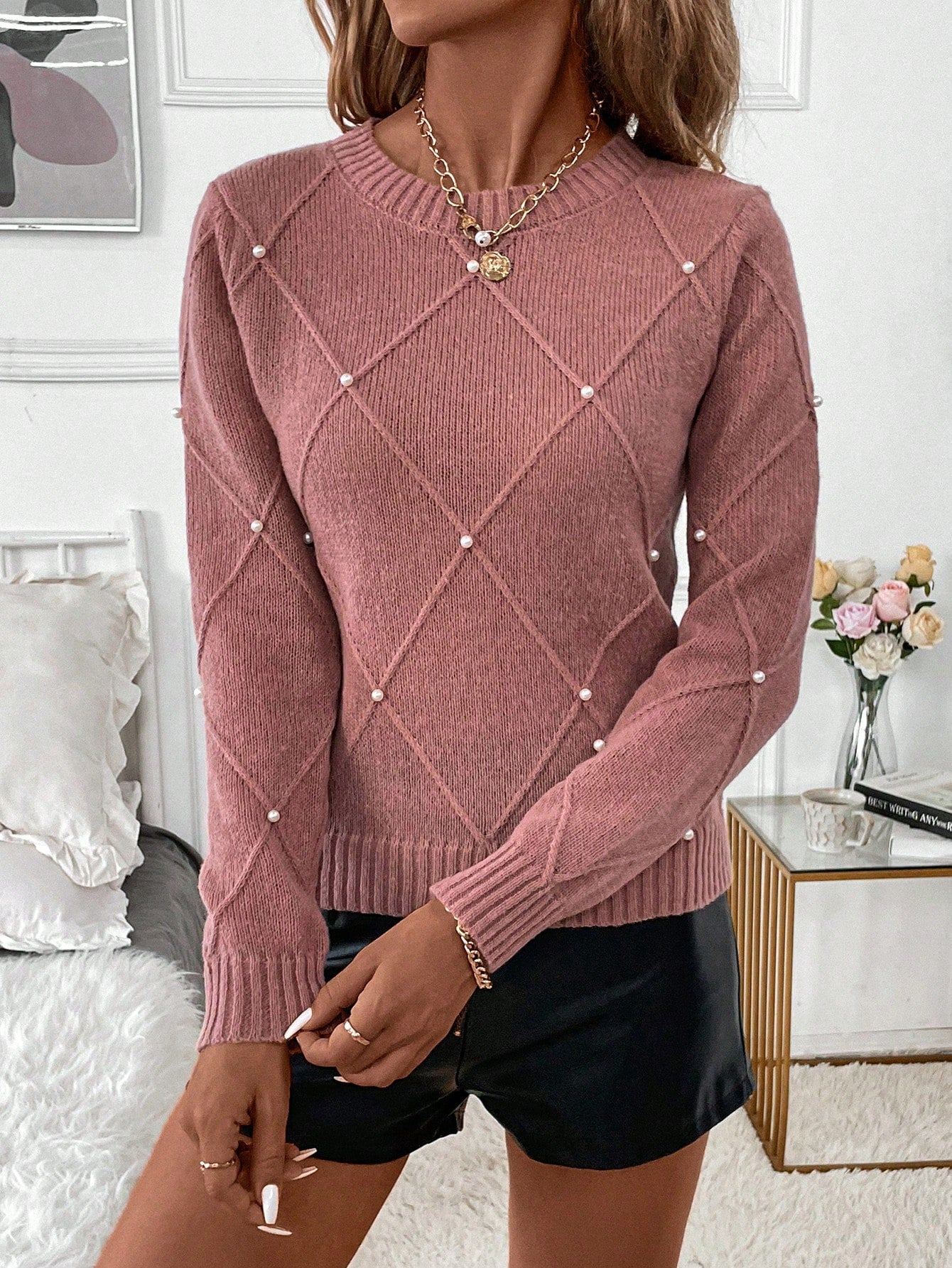 Chic Pearl Sweater - Winter Style & Special