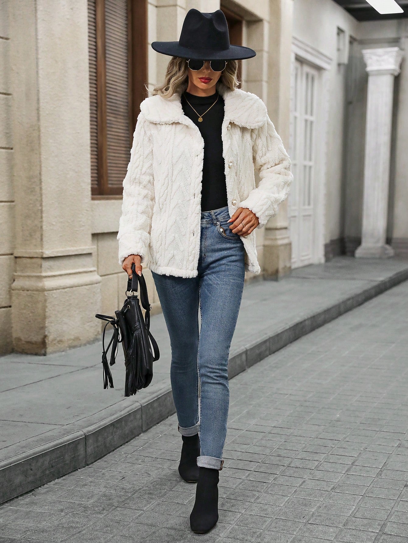 Cozy Chic: Teddy Winter Jacket