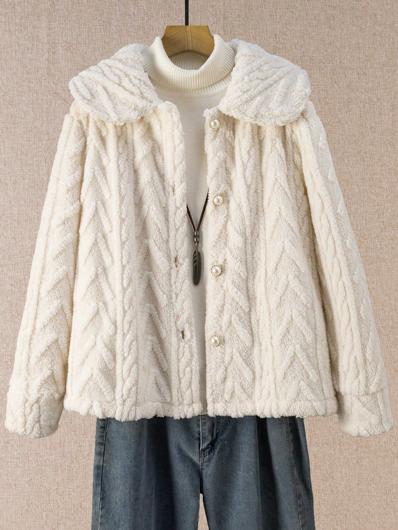 Cozy Chic: Teddy Winter Jacket