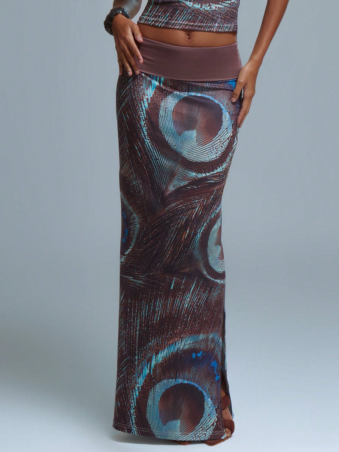 Chic & Cozy: MUSERA Fold-Over Waist Maxi Skirt for Winter Elegance