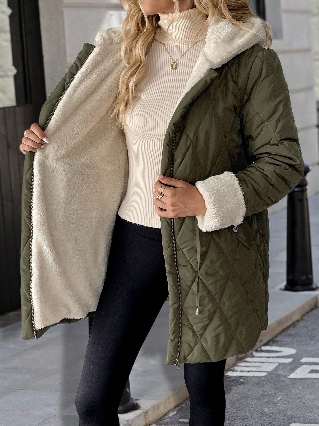 Cozy Chic: LUNE Casual Style